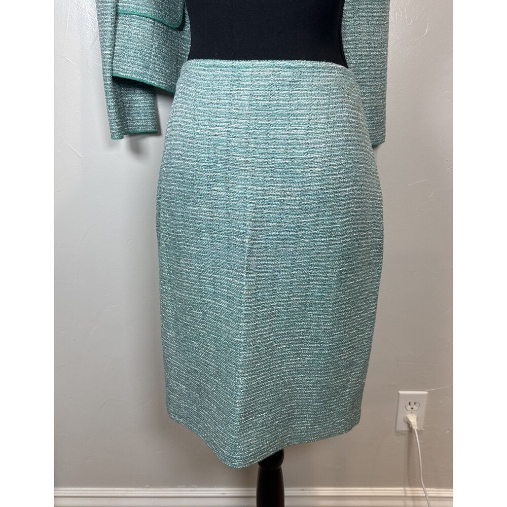 St. John Suit Set Green Tweed Blazer Sz 12 and Skirt Sz 10 Quiet Luxury Dog Show - Picture 3 of 16